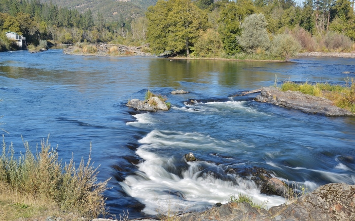 Rogue River small rapids
